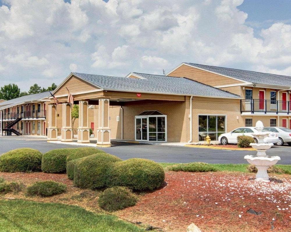 Econo Lodge Pine Bluff Main image