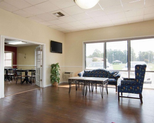Econo Lodge Pine Bluff image 6