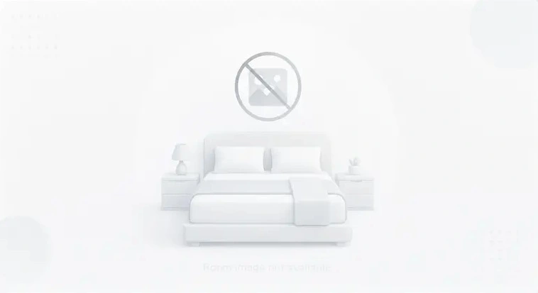 Queen Room - Accessible/Non-Smoking